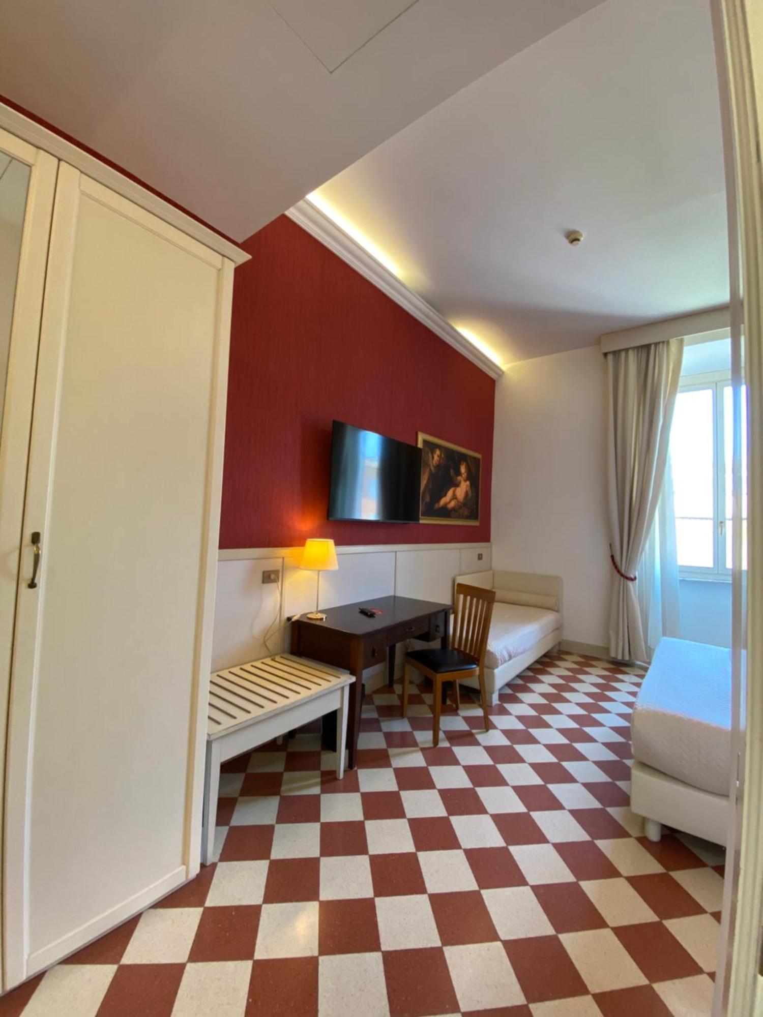 Basilica Hotel Rome Exterior photo